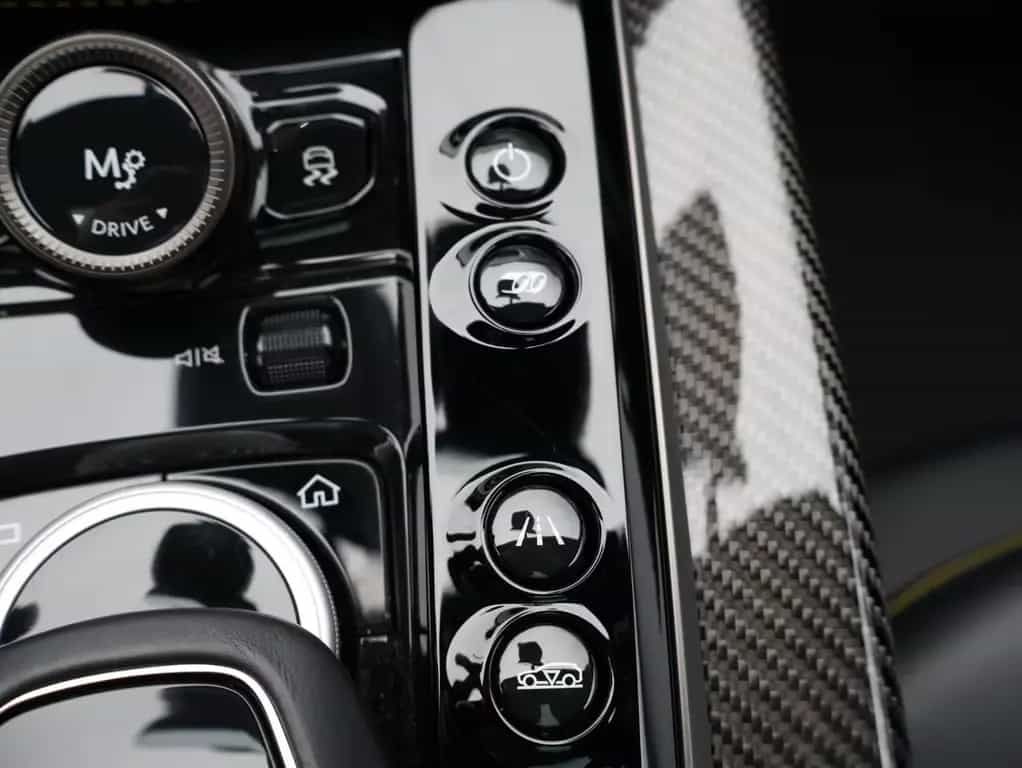 Aston Martin DBX 4.0 V8 DBX 707 01/2024-photo-17