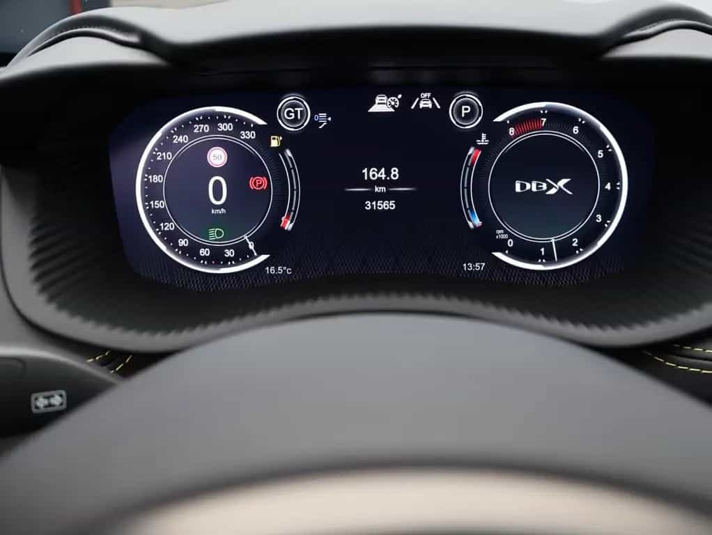 Aston Martin DBX 4.0 V8 DBX 707 01/2024-photo-7