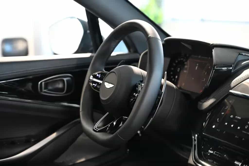 Aston Martin DBX 707/Magnetic Silver/Bowers&Wilkins/Garantie 06/2026-photo-32