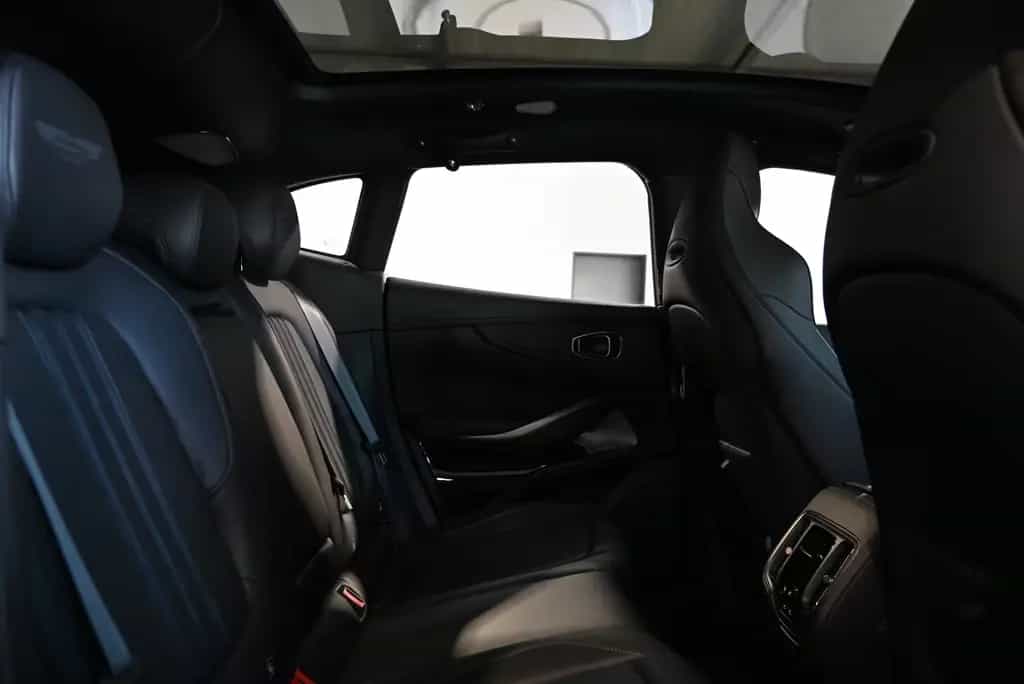 Aston Martin DBX 707/Magnetic Silver/Bowers&Wilkins/Garantie 06/2026-photo-38