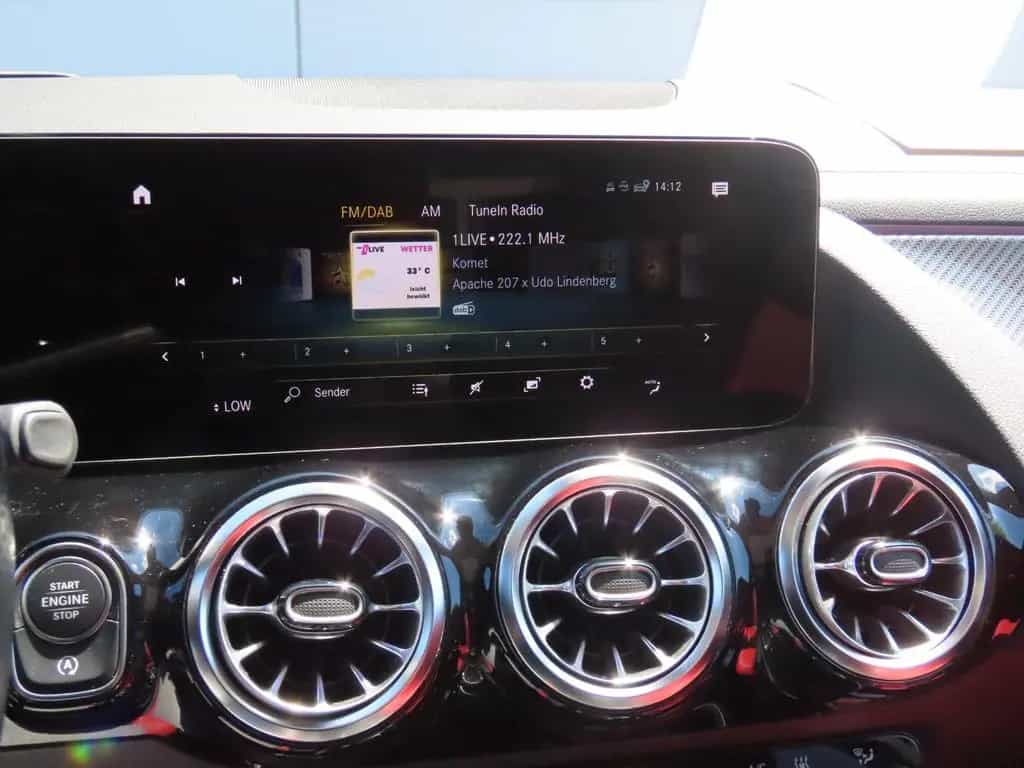 Mercedes-Benz GLA 220 d Autom. Memory Panorama 360° Standheiz. 06/2023-photo-27