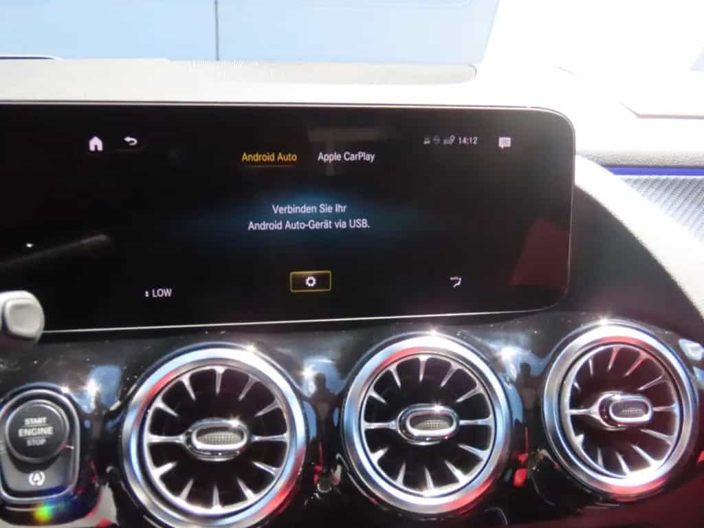 Mercedes-Benz GLA 220 d Autom. Memory Panorama 360° Standheiz. 06/2023-photo-29