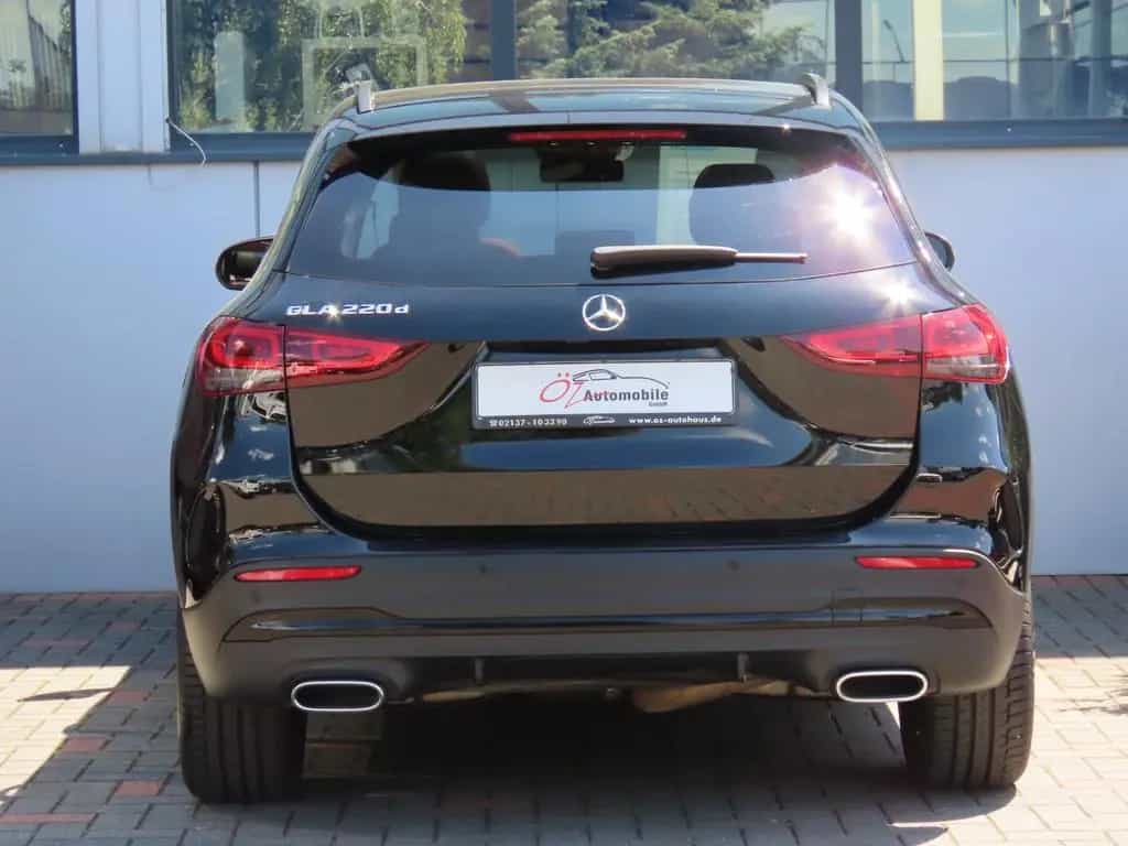 Mercedes-Benz GLA 220 d Autom. Memory Panorama 360° Standheiz. 06/2023-photo-7