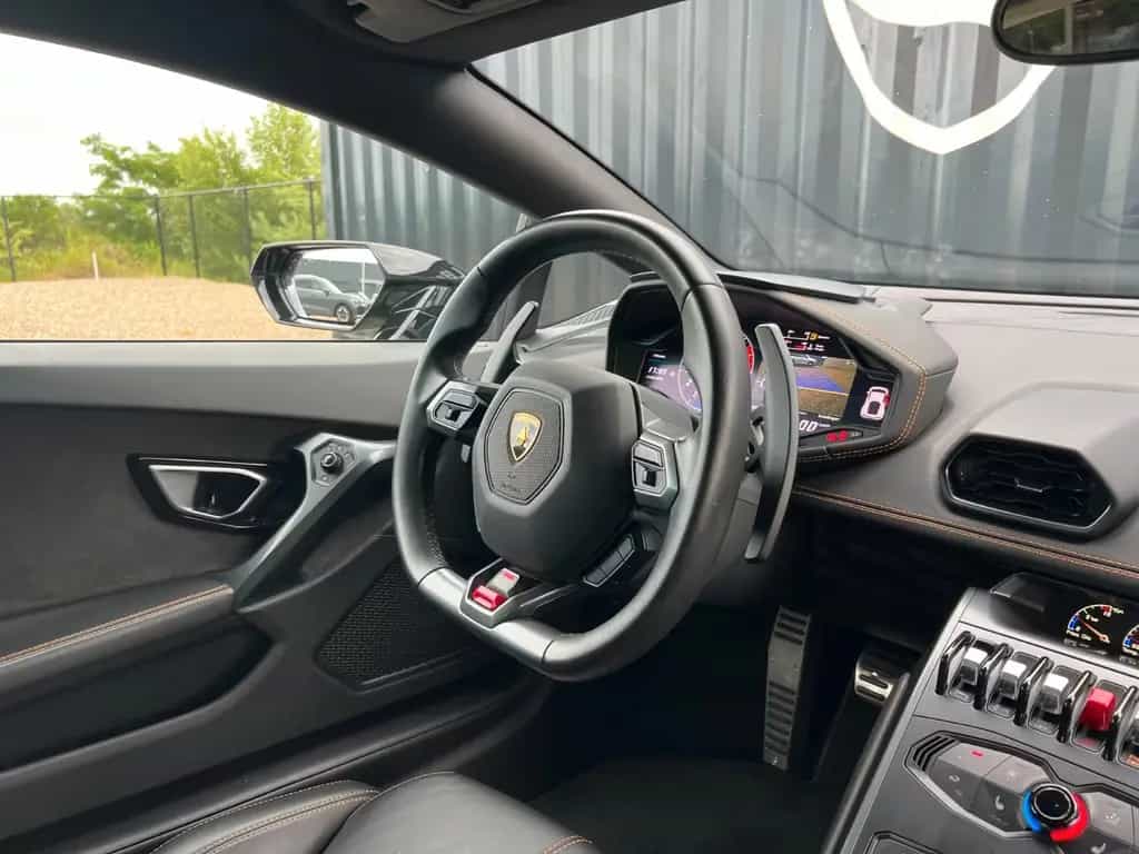 Lamborghini Huracán LP610-4 Coupé 02/2015-photo-29