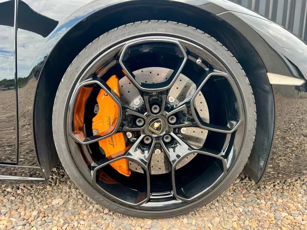 Lamborghini Huracán LP610-4 Coupé 02/2015-photo-37