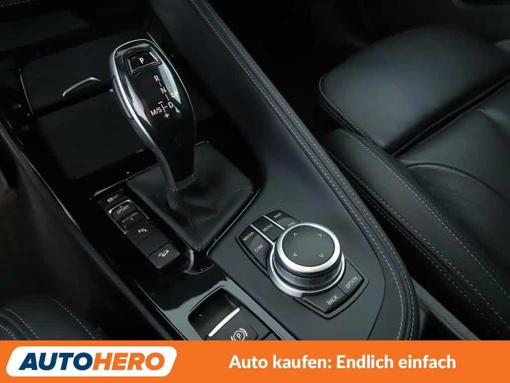 BMW X1 xDrive 25i M Sport Aut.*NAV*HUD*ACC*CAM*PDC* 07/2020-photo-22