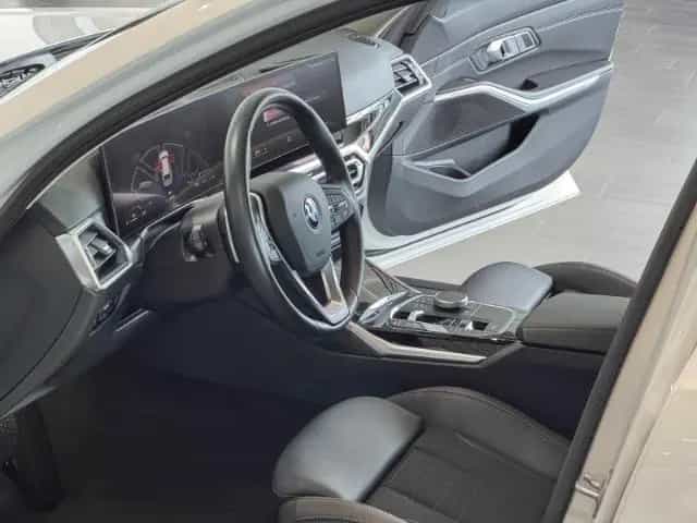 BMW 318 i Touring SHZ+Widescreen+Navi+Klimaautom 01/2023-photo-7