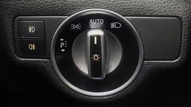 Mercedes-Benz CLA 250 211PS 7G Shooting Brake Memory Leder 06/2015-photo-8