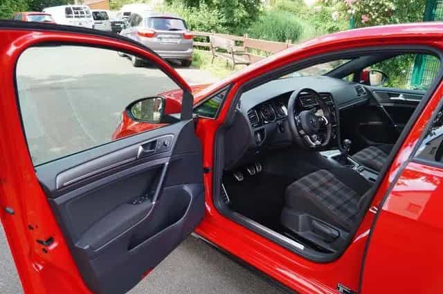 Volkswagen Golf VII GTI Performance  LED-Navi-PDC-Sitzh. uv 09/2017-photo-10