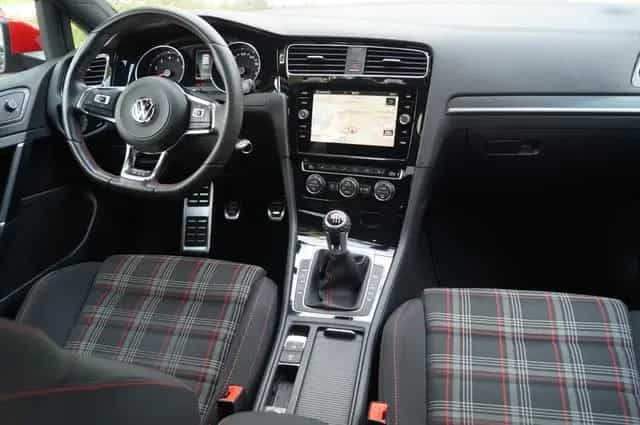 Volkswagen Golf VII GTI Performance  LED-Navi-PDC-Sitzh. uv 09/2017-photo-24