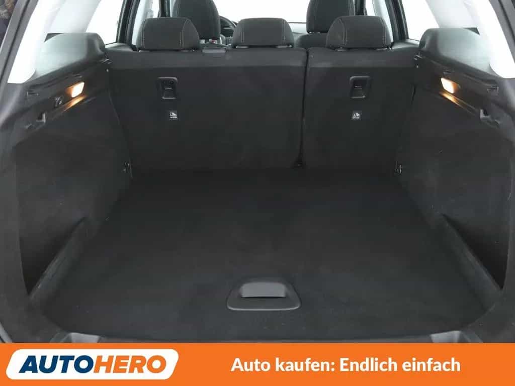 Fiat Tipo 1.4 Turbo Lounge *NAVI*TEMPO*CAM*PDC*SHZ* 04/2017-photo-17