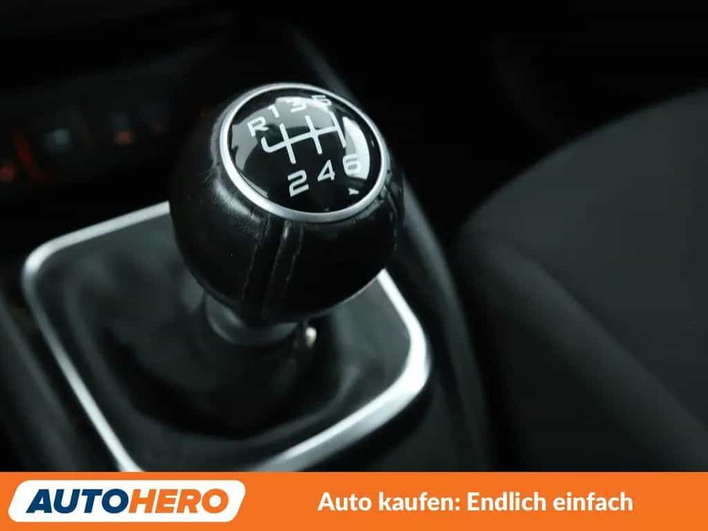 Fiat Tipo 1.4 Turbo Lounge *NAVI*TEMPO*CAM*PDC*SHZ* 04/2017-photo-22