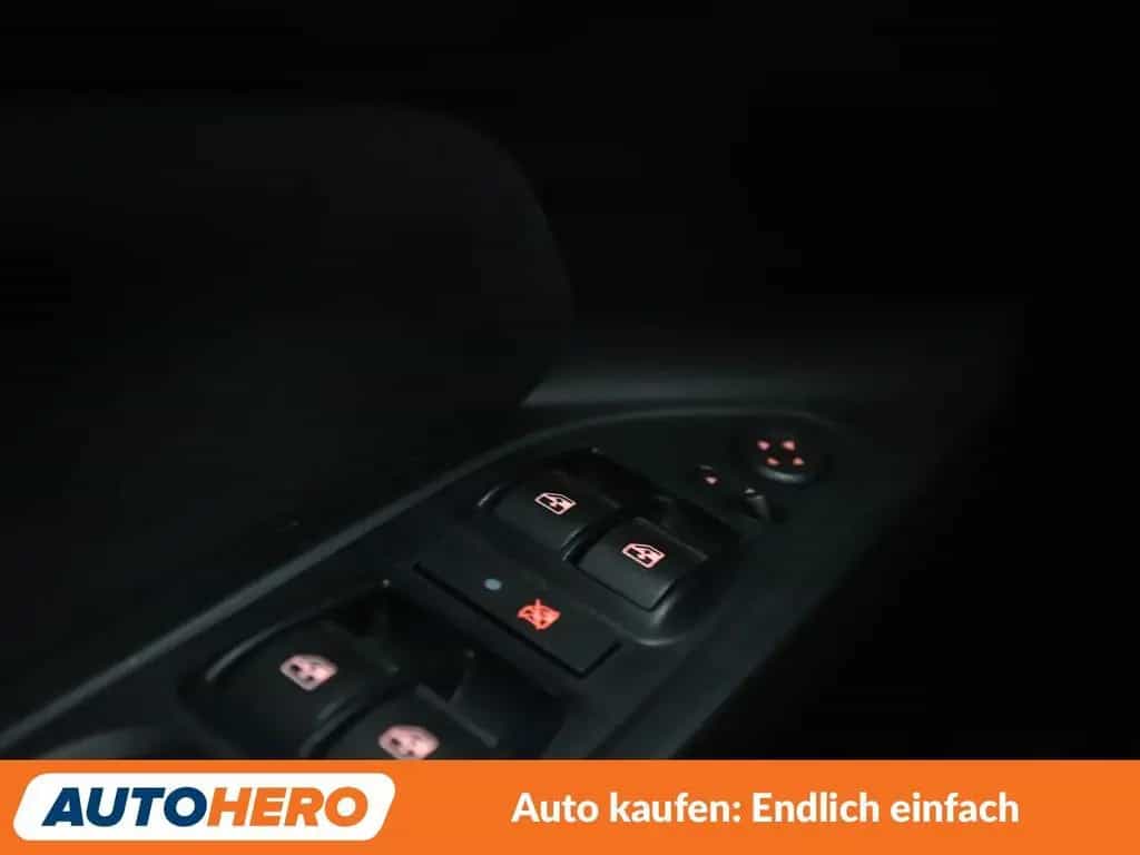 Fiat Tipo 1.4 Turbo Lounge *NAVI*TEMPO*CAM*PDC*SHZ* 04/2017-photo-23