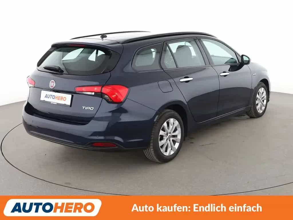Fiat Tipo 1.4 Turbo Lounge *NAVI*TEMPO*CAM*PDC*SHZ* 04/2017-photo-5
