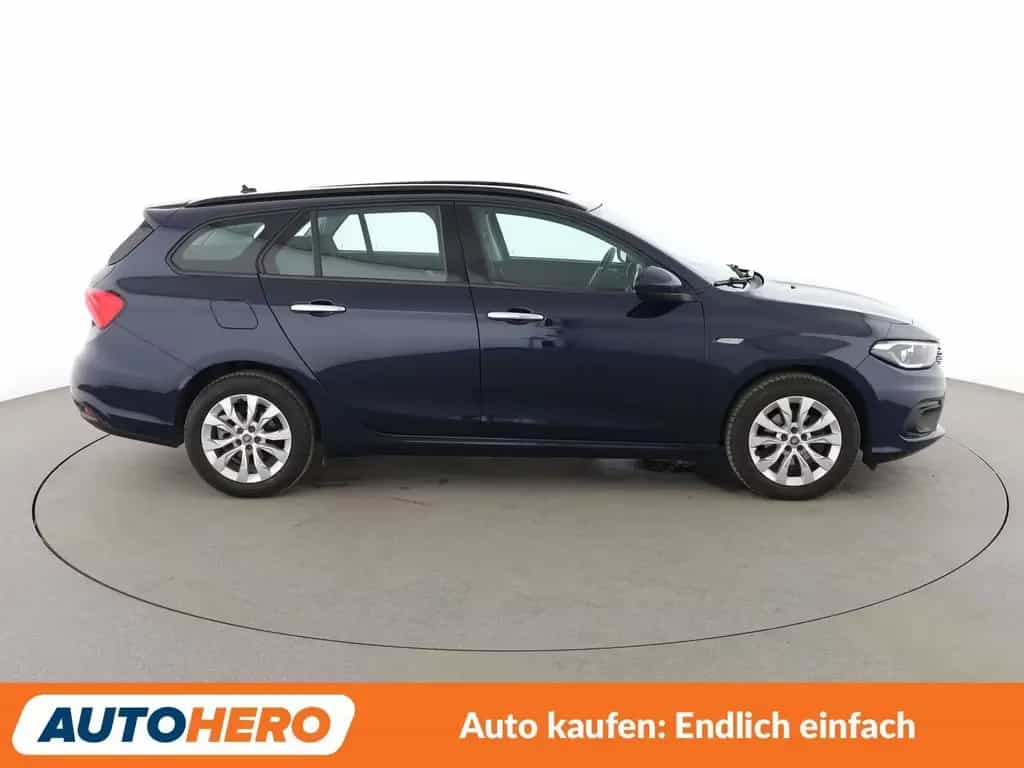 Fiat Tipo 1.4 Turbo Lounge *NAVI*TEMPO*CAM*PDC*SHZ* 04/2017-photo-6