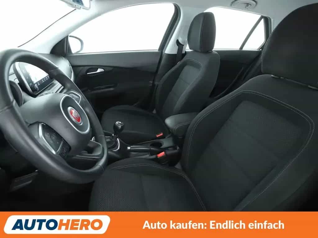 Fiat Tipo 1.4 Turbo Lounge *NAVI*TEMPO*CAM*PDC*SHZ* 04/2017-photo-9