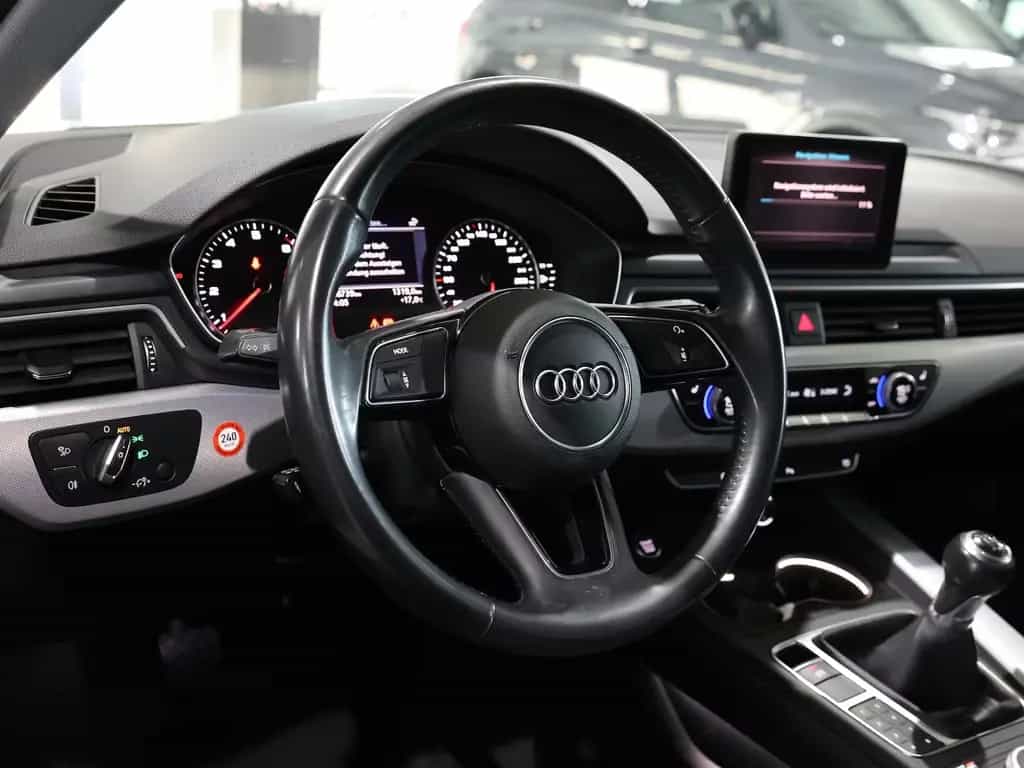 Audi A4 Avant 35 TFSI SPORT / 1.HAND / LED / NAVI+ 09/2019-photo-11