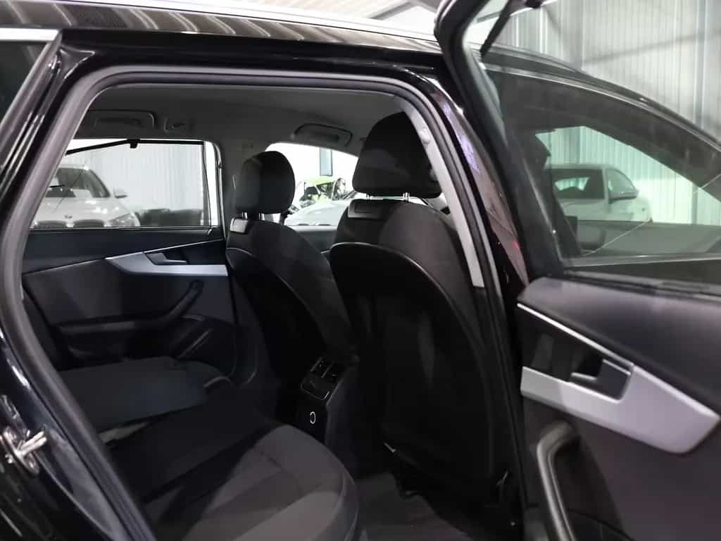 Audi A4 Avant 35 TFSI SPORT / 1.HAND / LED / NAVI+ 09/2019-photo-14