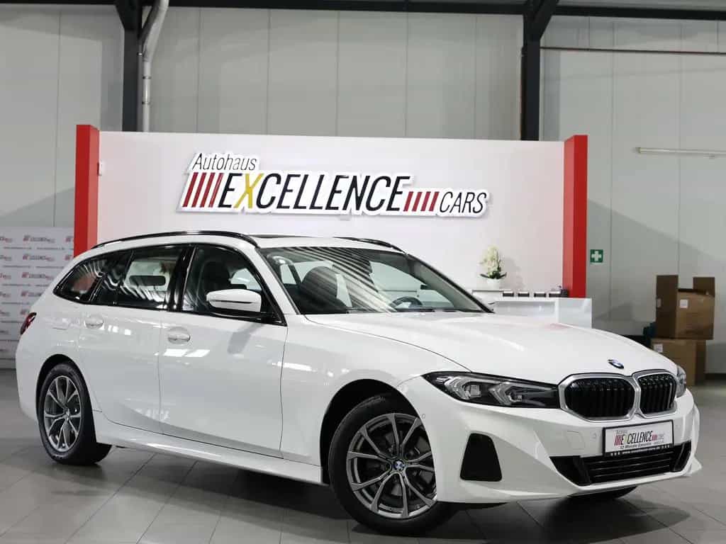 BMW 320 d Touring SPORT / CURVED+HEAD-UP / PANORAMA 02/2023-photo-1