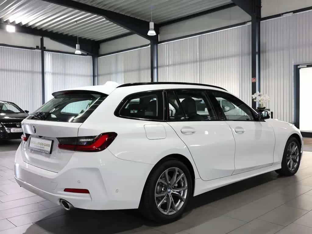 BMW 320 d Touring SPORT / CURVED+HEAD-UP / PANORAMA 02/2023-photo-9