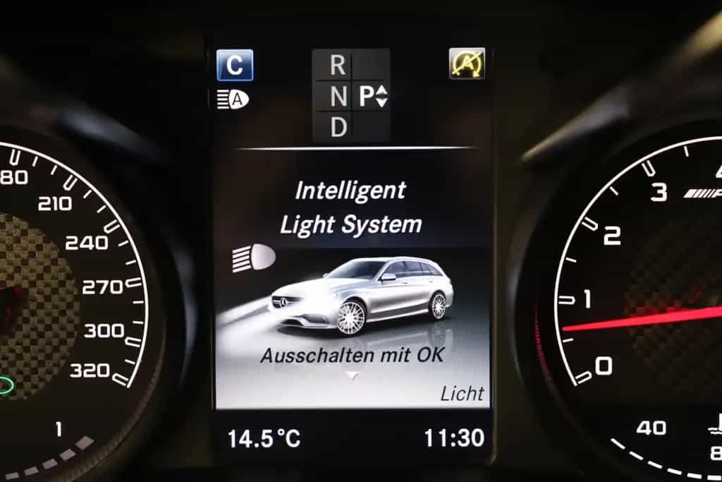Mercedes-Benz C 63 AMG C63T AMG 476PS HUD Burmester Perf. Sitze PAGA 03/2017-photo-31