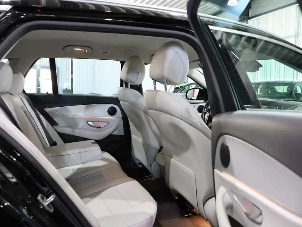 Mercedes-Benz E 220 d T AVANTGARDE-BUSINESS / BLACK & GREY / 03/2022-photo-20
