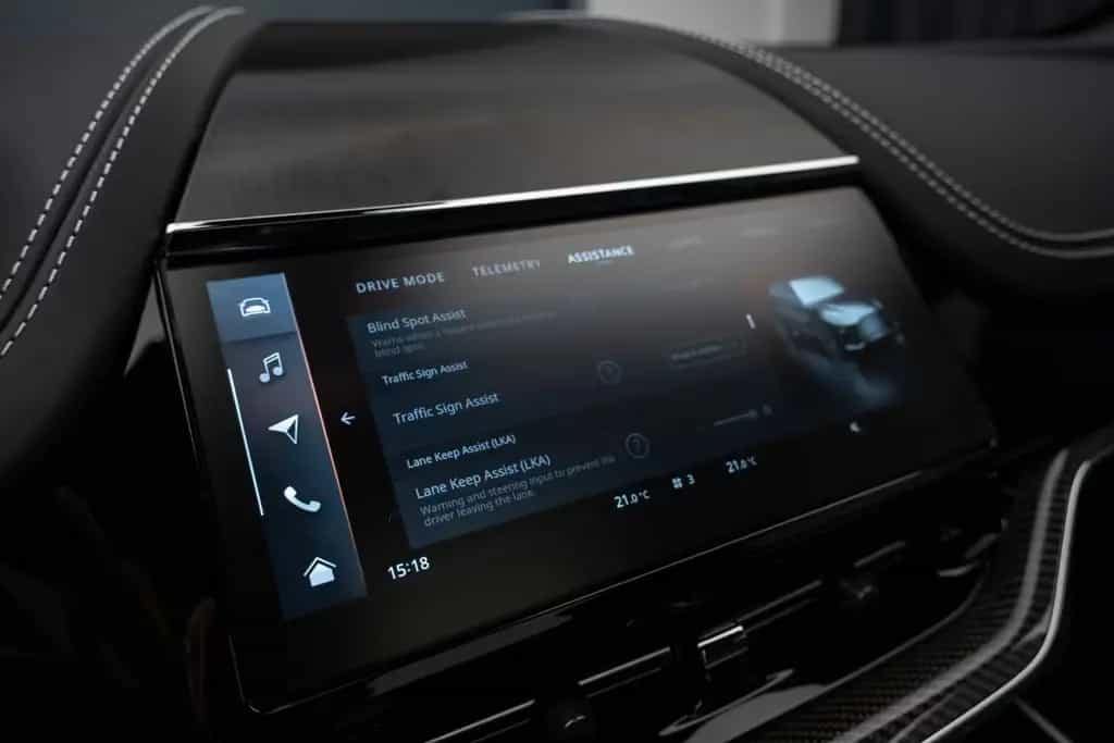 Aston Martin DBX 12/2025-photo-19