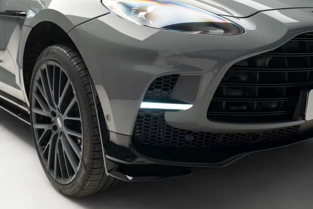 Aston Martin DBX 12/2025-photo-2