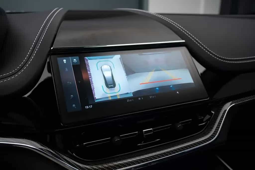 Aston Martin DBX 12/2025-photo-27