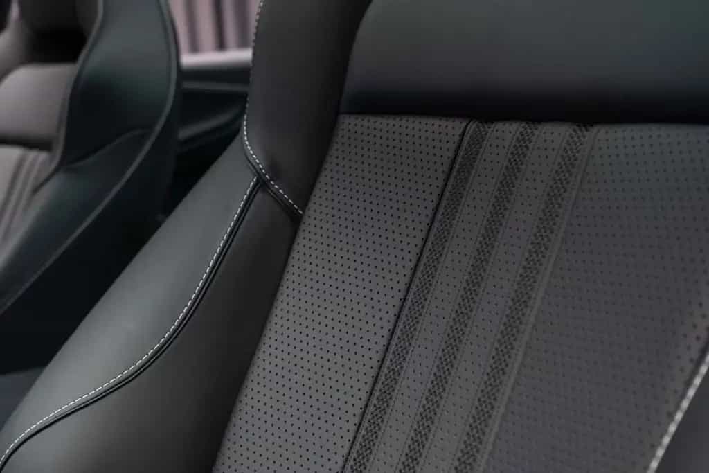 Aston Martin DBX 12/2025-photo-40
