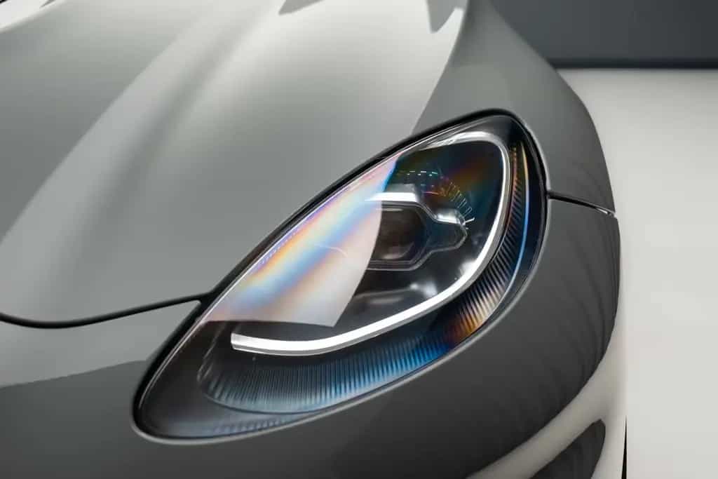 Aston Martin DBX 12/2025-photo-6