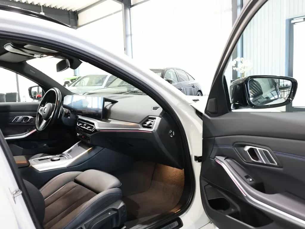BMW 320 d Touring M-SPORTPAKET SHADOW / CURVED 08/2023-photo-18