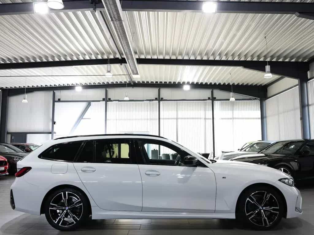 BMW 320 d Touring M-SPORTPAKET SHADOW / CURVED 08/2023-photo-7