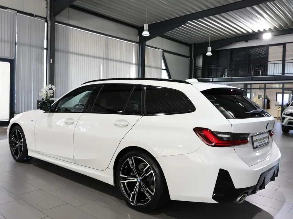 BMW 320 d Touring M-SPORTPAKET SHADOW / CURVED 08/2023-photo-8
