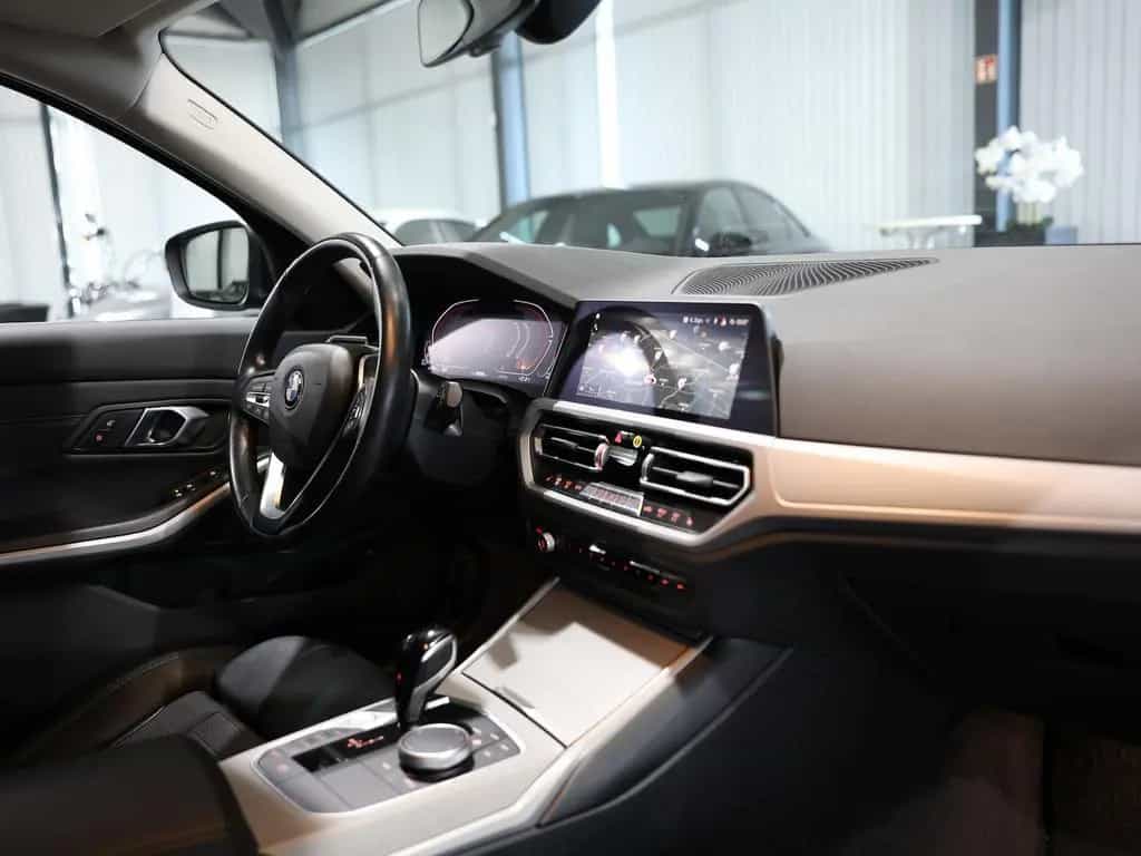 BMW 320 d Touring ADVANTAGE / LASER, LEDER, APPLE 03/2022-photo-21
