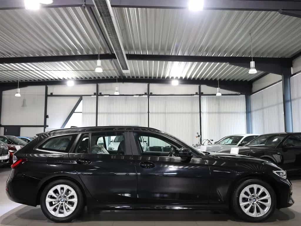 BMW 320 d Touring ADVANTAGE / LASER, LEDER, APPLE 03/2022-photo-7