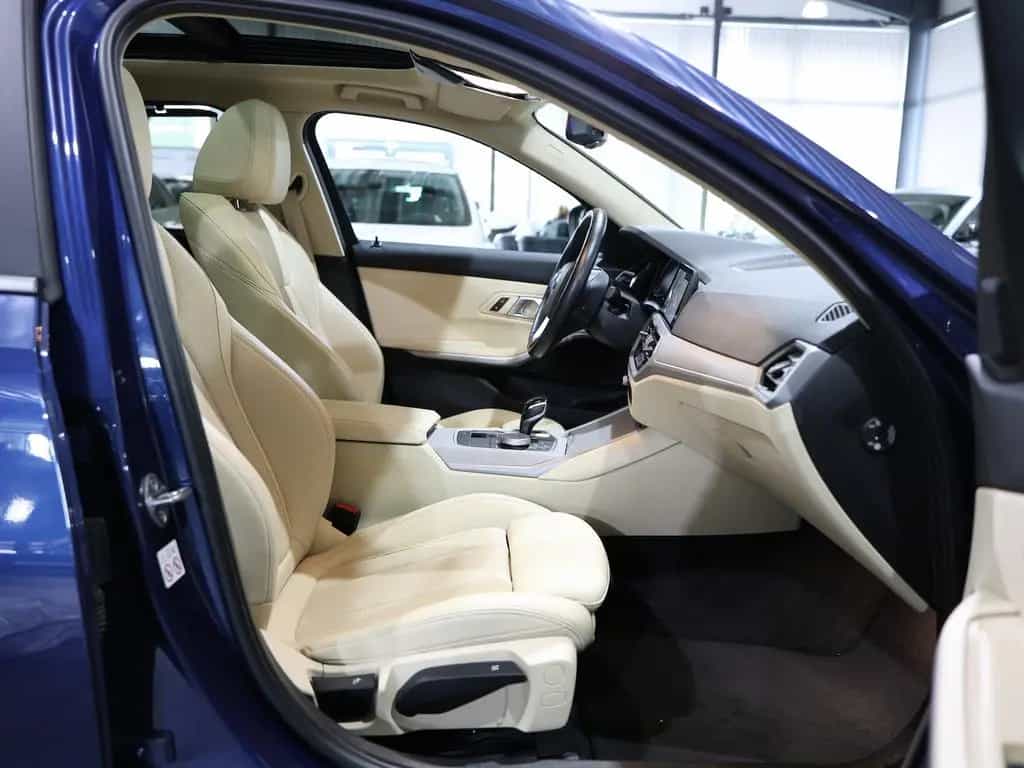BMW 320 d Touring SPORT BLUE & BEIGE / PANORAMA, LED 02/2022-photo-20