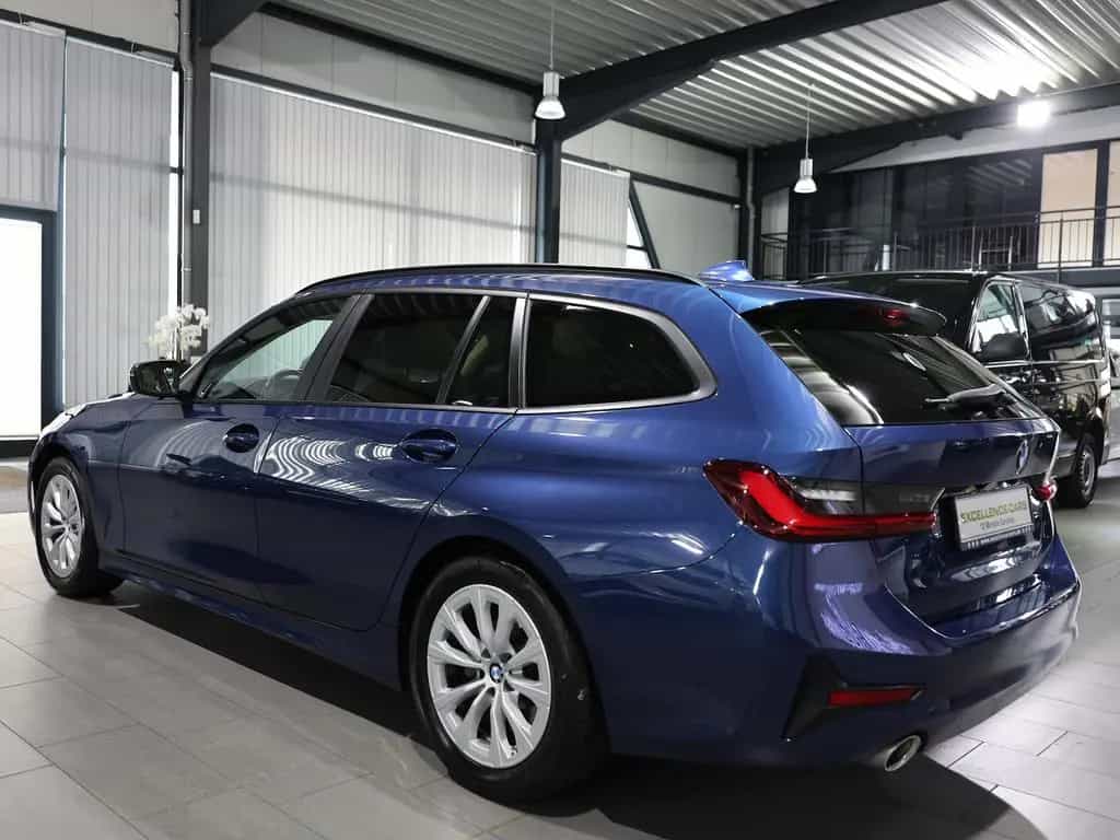 BMW 320 d Touring SPORT BLUE & BEIGE / PANORAMA, LED 02/2022-photo-8