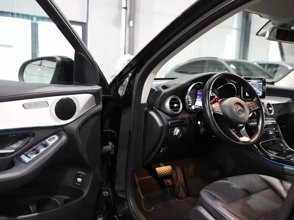 Mercedes-Benz GLC 250 4M LUXURY / LEDER / NAVI+KAMERA / NOTRUF 11/2018-photo-11