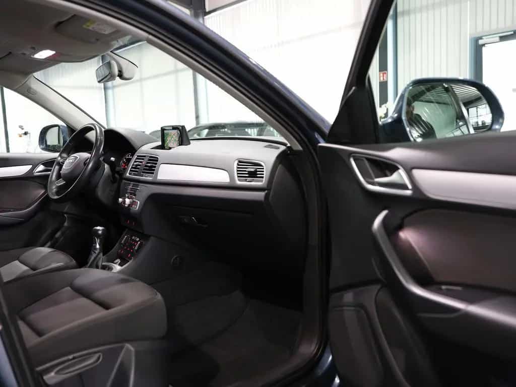 Audi Q3 1.4 TFSI SPORT / BI-XENON / NAVI-MMI / AMBIEN 02/2016-photo-18
