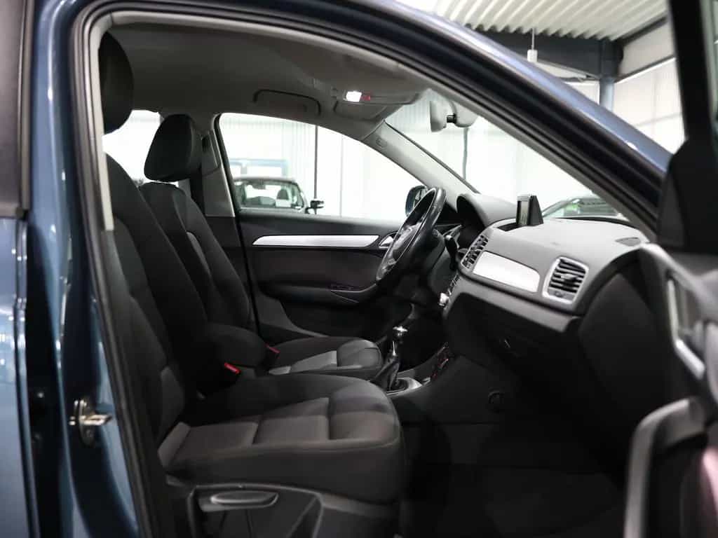 Audi Q3 1.4 TFSI SPORT / BI-XENON / NAVI-MMI / AMBIEN 02/2016-photo-19