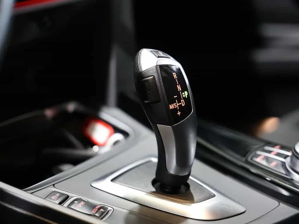 BMW 320 d Touring Advantage BUSINESS 1.HAND / LED 06/2019-photo-14