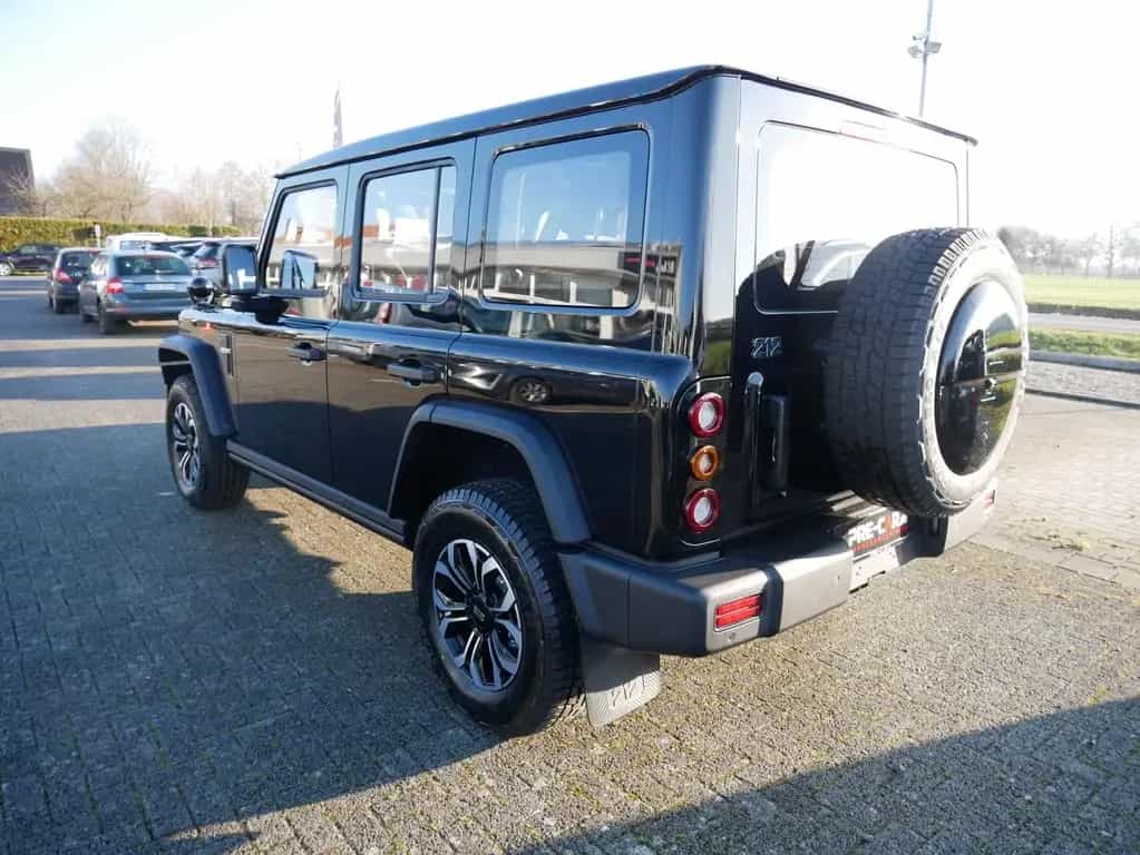 BAW 212 4 x4 Diesel Automatik GSD Metallic ALU null-photo-11