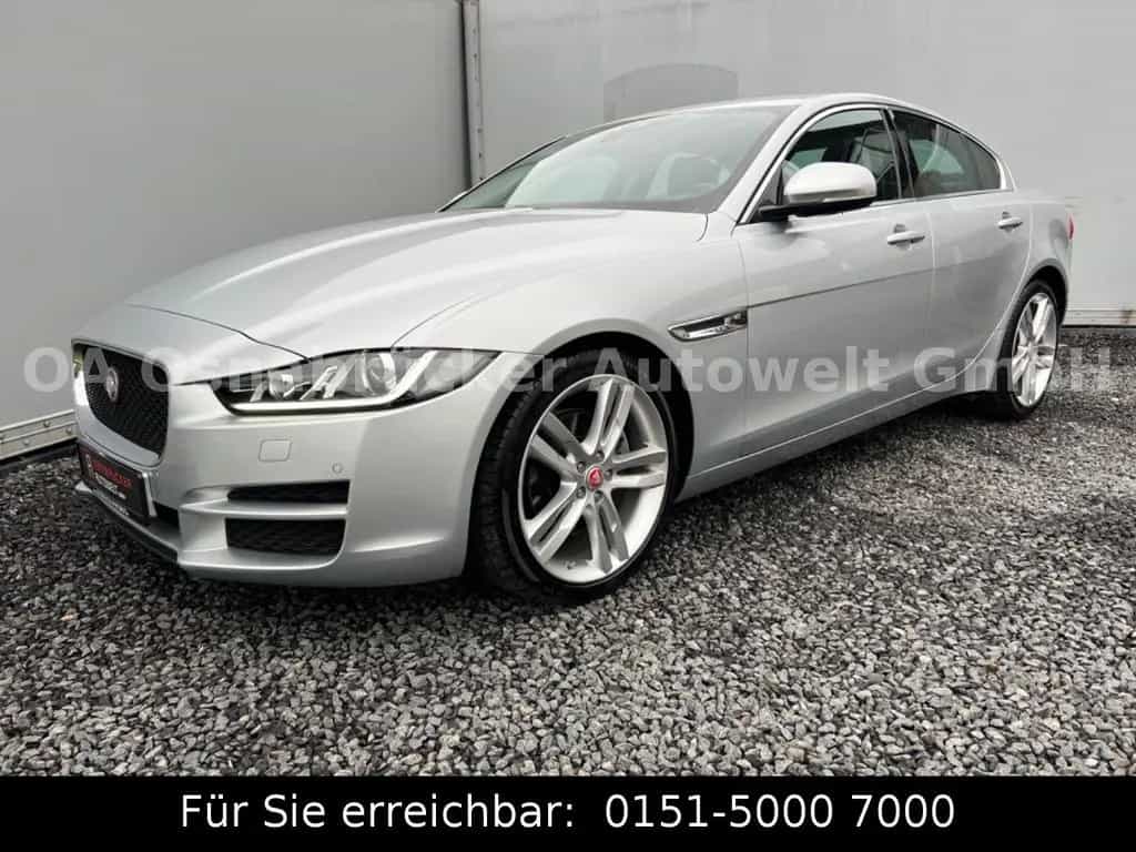 Jaguar XE Prestige*20d*180PS*Automatik*Kamera*Memory*BT 05/2016-photo-15