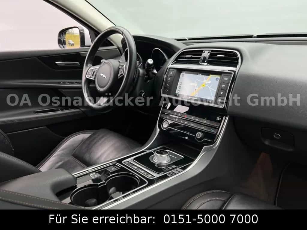 Jaguar XE Prestige*20d*180PS*Automatik*Kamera*Memory*BT 05/2016-photo-16