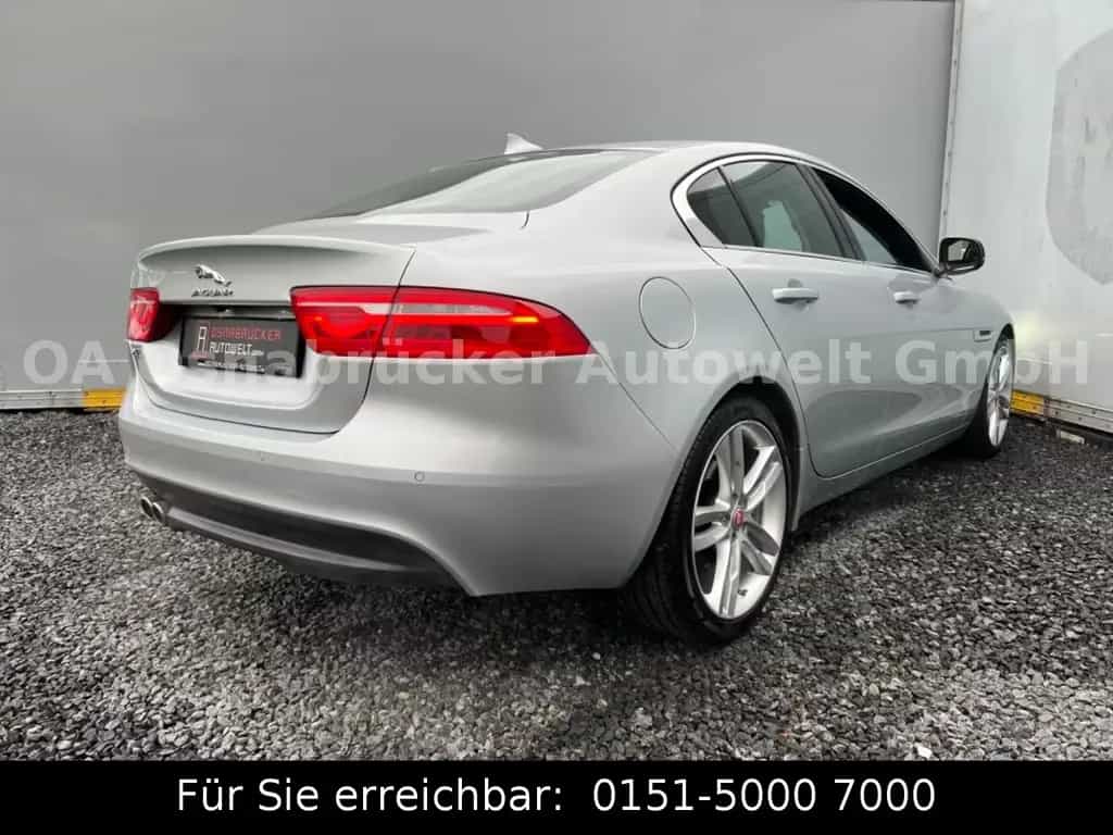 Jaguar XE Prestige*20d*180PS*Automatik*Kamera*Memory*BT 05/2016-photo-5