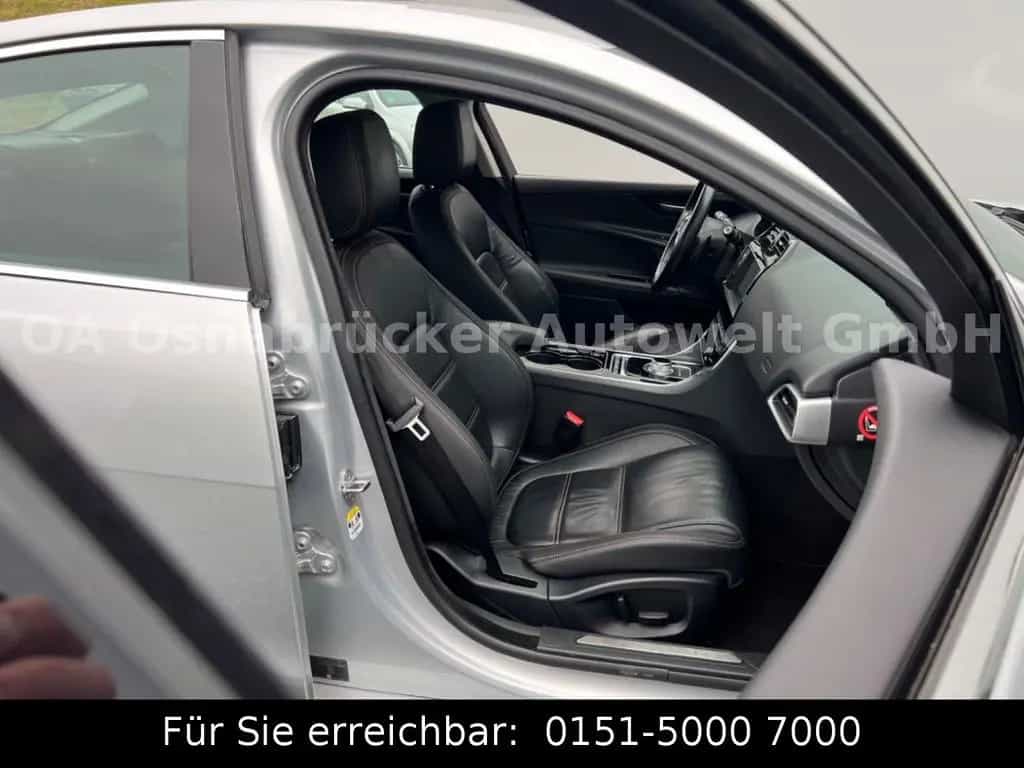 Jaguar XE Prestige*20d*180PS*Automatik*Kamera*Memory*BT 05/2016-photo-8