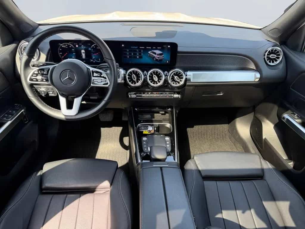 Mercedes-Benz GLB 250 4Matic Distr*Leder*AHK*PANO*360°Keyless 02/2021-photo-11
