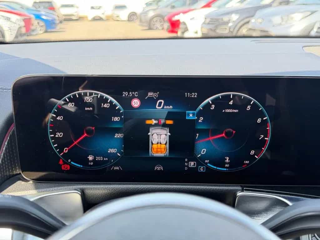 Mercedes-Benz GLB 250 4Matic Distr*Leder*AHK*PANO*360°Keyless 02/2021-photo-14