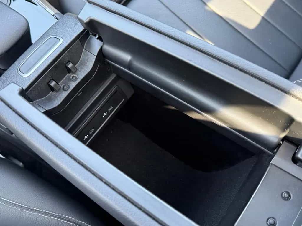 Mercedes-Benz GLB 250 4Matic Distr*Leder*AHK*PANO*360°Keyless 02/2021-photo-26